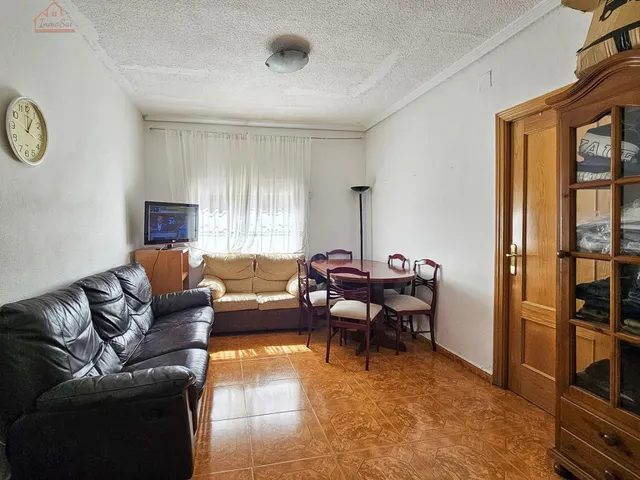 ¡Vivienda en venta de 3 dormitorios en Ciudad de los Ángeles! — 2