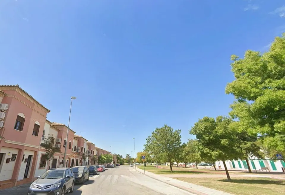 Vivienda unifamiliar en Utrera, Sevilla Activo inmobiliario SIN POSESIÓN, NO SE PUEDE VISITAR