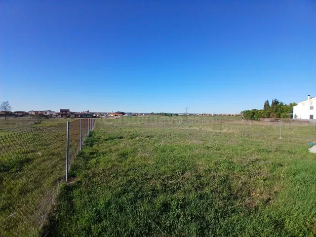 Parcela en venta al Aldeamayor de San Martín (Valladolid). 7 - foto 3