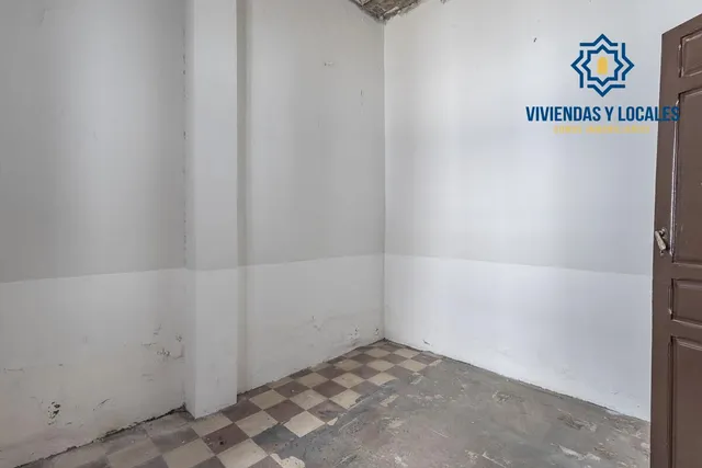 GRAN PROPIEDAD CON 10 DORMITORIOS EN SAN ANTON — 40