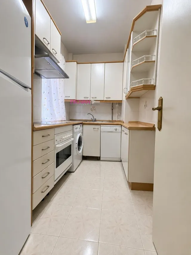 EN VENTA ZONA VALDEZARZA CON 3 DORITORIOS Y TERRAZA!! — 7