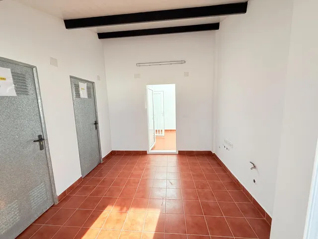 TRASTERO EN FINCA NUEVA - REABILITADA TOTALMENTE — 6