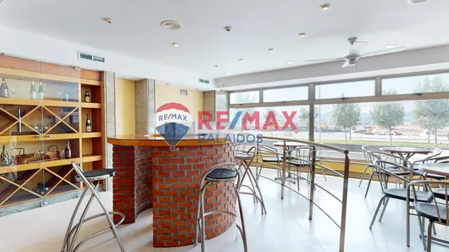 Local en venta en calle Cánovas del Castillo - foto 3
