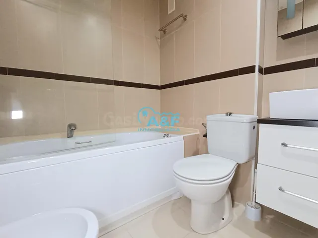 AYF INMOBILIARIA VENDE APARTAMENTO PRIMERA LINEA — 4