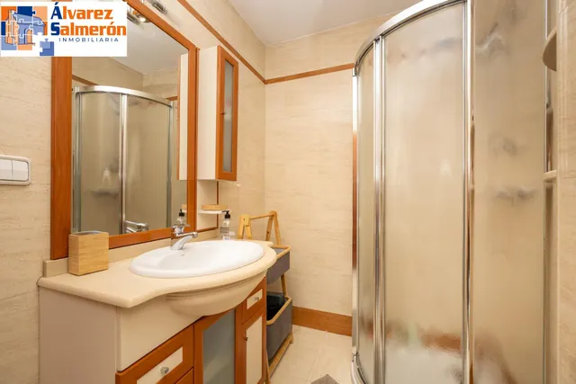 Piso y cochera en venta junto Acera de Darro. — 33