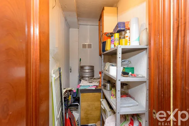 Piso de 3 habitaciones en Oviedo – cocina independiente y excelente potencial — 27