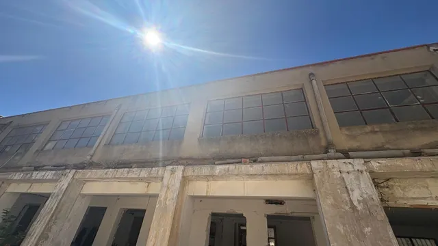 NAVE INDUSTRIAL CON MUCHAS POSIBILIDADES — 11