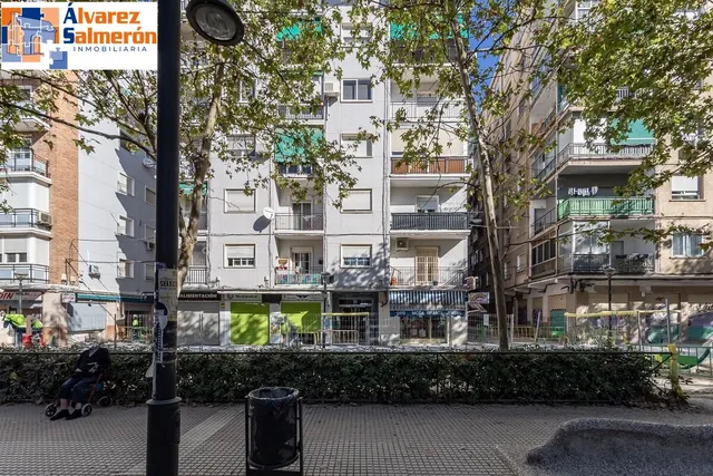 Piso en Avenida Don Bosco — 23