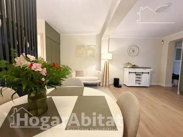 Espectacular reforma y excelente ubicación en este luminoso piso con balcón — 19