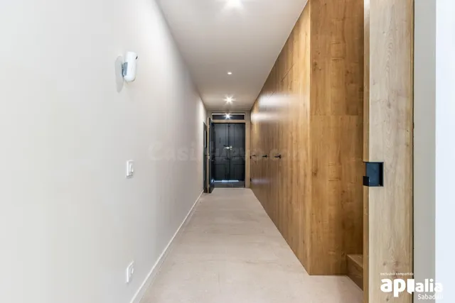 CASA REFORMADA A ESTRENAR CON PATIO Y TERRAZA, EN EL CENTRO  - foto 4