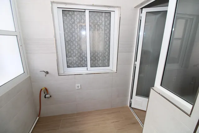 Piso totalmente reformado en segunda línea de playa — 25