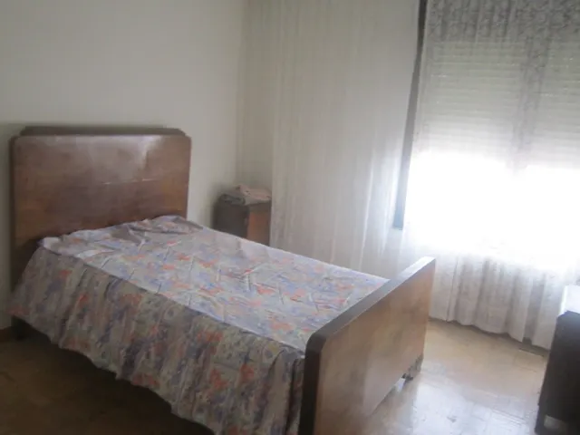 SE VENDE PISO EN EL CENTRO DE VALENCIA DE DON JUAN, 90 M2, COCINA, SALÓN, 4 HAB., 2 BAÑOS. — 13