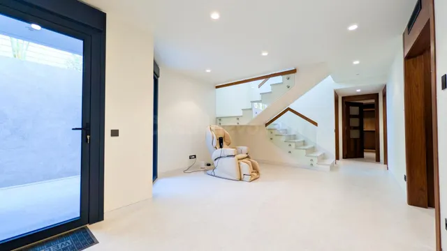 Villa 4 habitaciones 425m² en venta - Centro de la Ciudad Quesada — 46