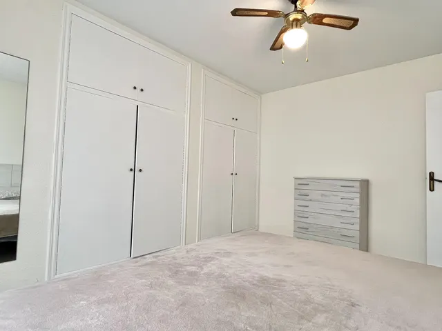 Bungalow con terraza, Alicante, Torrevieja. 2 habitaciones, 61 m2, 450 metros del mar — 20