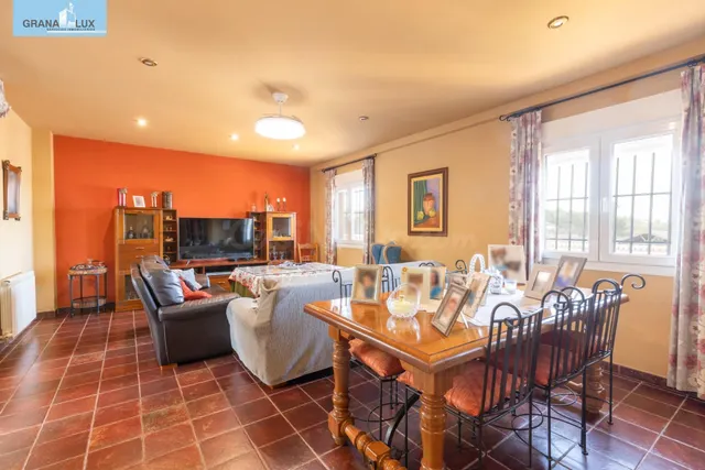 Exclusiva vivienda con piscina en Viñas del Rey — 5