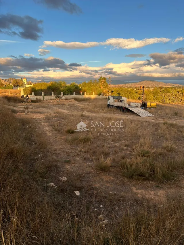 VENTA DE PARCELA EN ASPE, GRAN OPORTUNIDAD CON PROYECTO DE construcción DE VIVIENDA UNIFAMILIAR — 2
