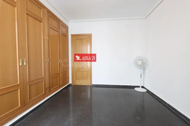 PISO CON GARAJE Y TRASTERO - foto 4