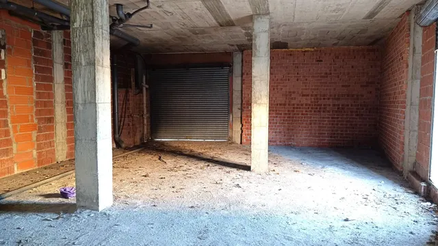 LOCAL COMERCIAL ESQUINERO EN RONDA IBÉRICA - VILANOVA I LA GELTRÚ — 8