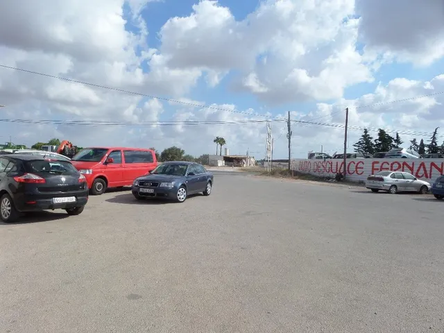 Fantástico restaurante de 370 m2, vivienda  2 plantas de 400m2 y terreno rústico de 6.912m2 LA GUIA — 48