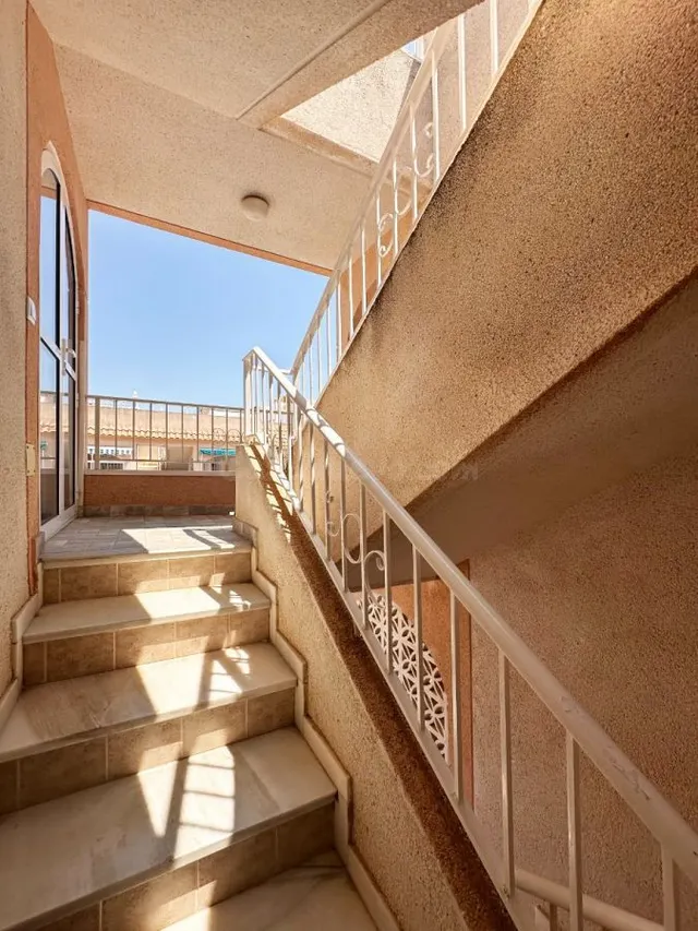 Bungalow de 2 dormitorios y 1 baño en los balcones (Torrevieja) — 6
