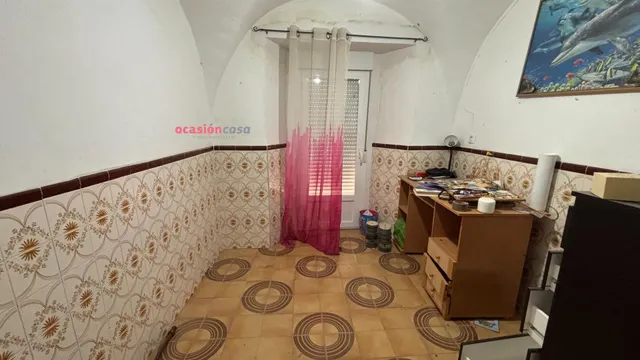 CASA CON PATIO Y TERRAZA A LA VENTA — 10