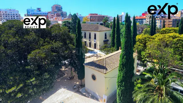 OPORTUNIDAD DE INVERSIÓN EN PLENO CENTRO DE VALENCIA - foto 4