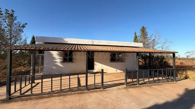 SE VENDE CASA DE CAMPO EN EL PALMERO