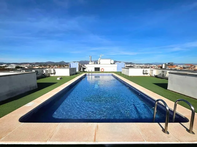 OPORTUNIDAD! EN VENTA APARTAMENTO CON GARAJE, PISCINA Y TRAS