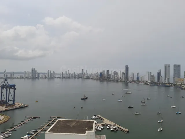 APARTAMENTO UBICADO EN EL BARRIO MANGA CARTAGENAA