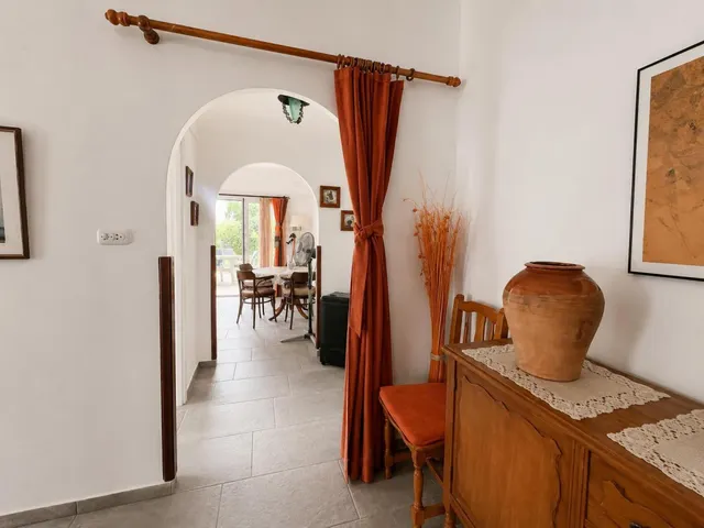 CASA CON TERRENO Y HUTG — 9