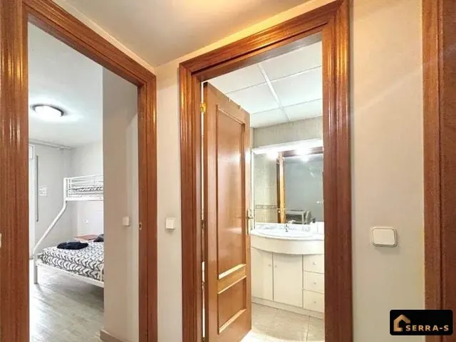 Apartamento con terraza, piscina y licencia turística a 300 metros de la playa en Santa Susanna — 12