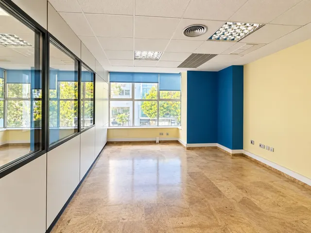 Local comercial 144m² en venta - Marbella — 3