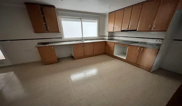 ALTO STANDING - Se vende precioso y GRAN PISO 2º ESQUINA 213 metros — 13