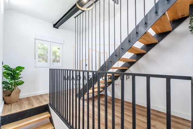 Hay casas que simplemente se visitan… y otras que se sienten desde el primer instante. — 39