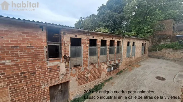 Casa señorial con historia y encanto en el centro de la beguda alta — 30
