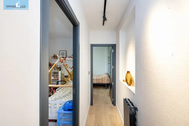 Exclusivo piso con terraza y vistas despejadas en El Serrallo. — 27