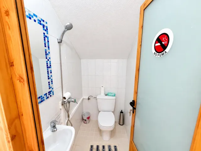 Dúplex / vivienda amplia con piscina y dos terrazas — 13