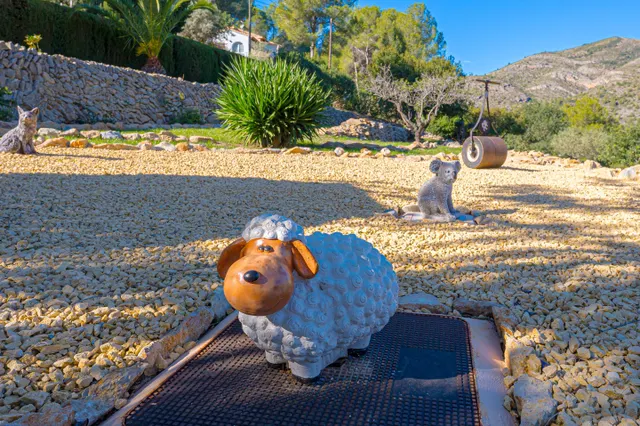Finca Valleverde. Encantadora villa de una sola planta en venta en Llíber con una gran parcela. — 25