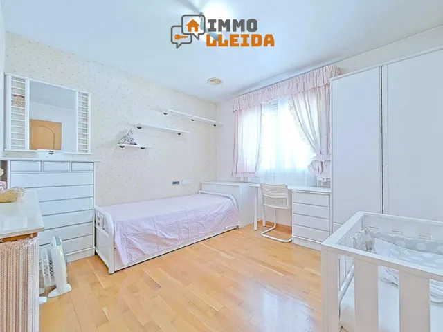 Fabuloso chalet de estilo moderno en Tárrega — 23