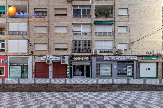 OPORTUNIDAD!! LOCAL EN AVENIDA AMERICA — 2