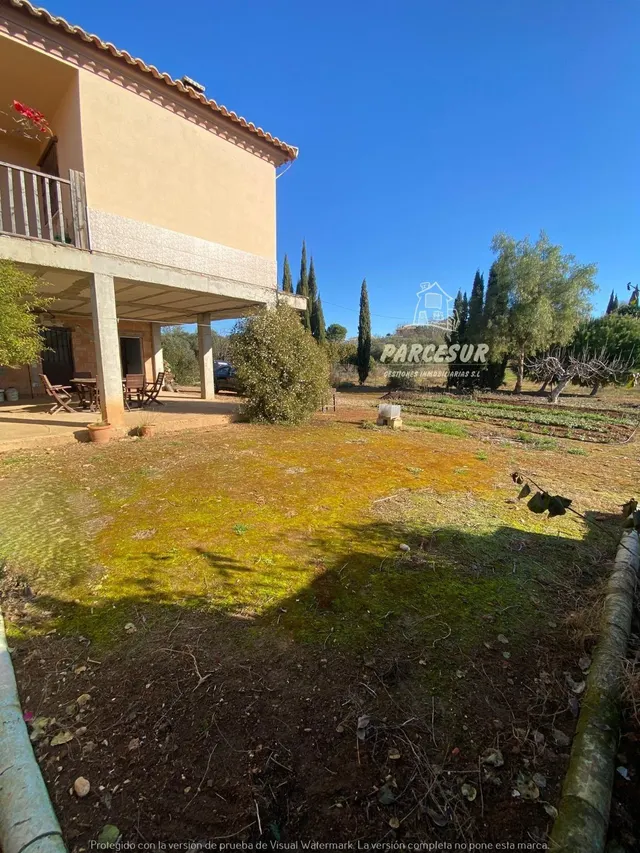 POSADAS- Parcela de terreno de 3.000m con casa en 2 plantas. — 23