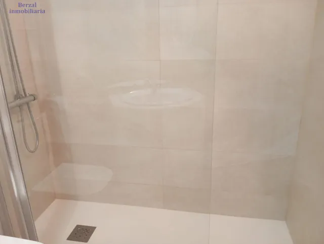 Amplio y Luminoso Piso en San Antón, Logroño - €395.000 — 16