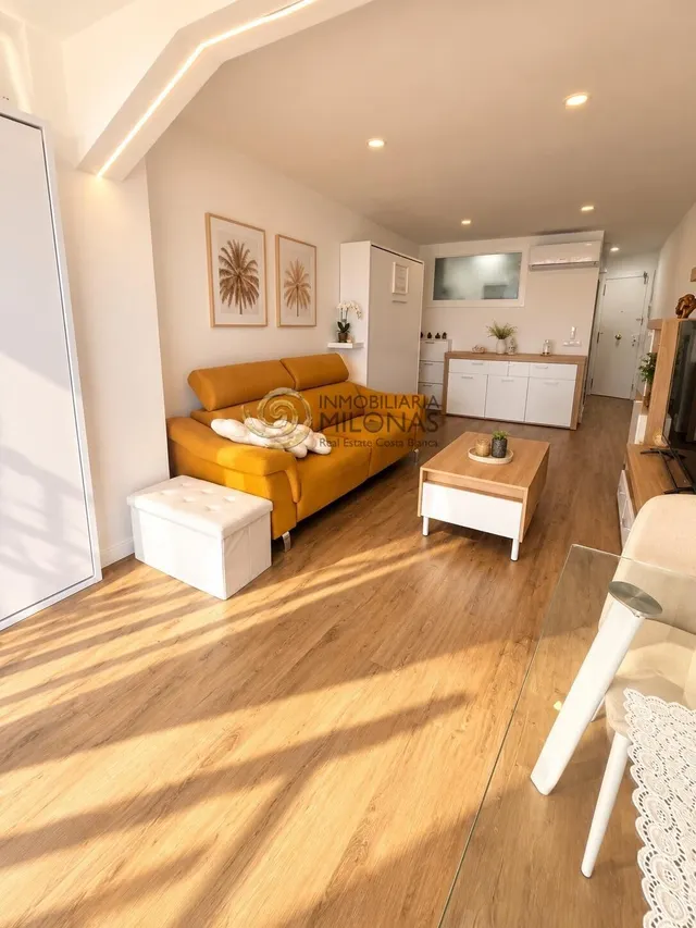 Exclusivo estudio totalmente reformado en primera línea de playa levante – Benidorm — 26