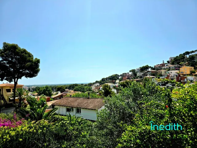 Preciosa casa de diseño coon vistas mar y montaña en Montema - foto 2