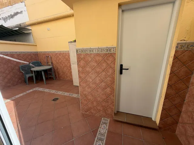 Casa Unifamiliar de 3 dormitorios y sótano en Fuenteamarga — 8
