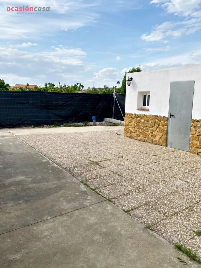 PARCELA DE 700 m2 , con 2 casas equipadas de cocina , habitaciones , baños ...! — 35