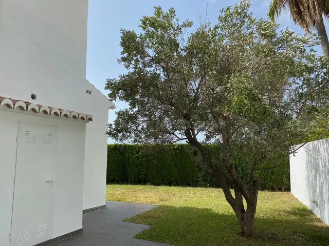 Villa de 4 dormitorios de estilo mediterráneo con vistas al  - foto 5
