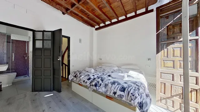 Edificio turístico con cambio de uso a Hostal — 11