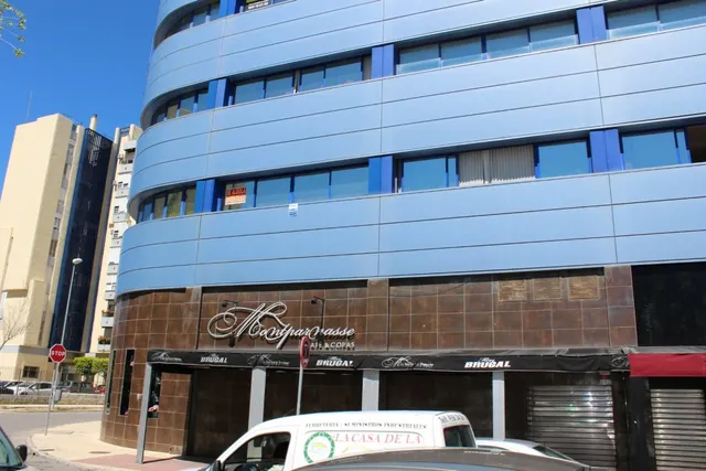 Oficina en venta en Zona Oeste — 22