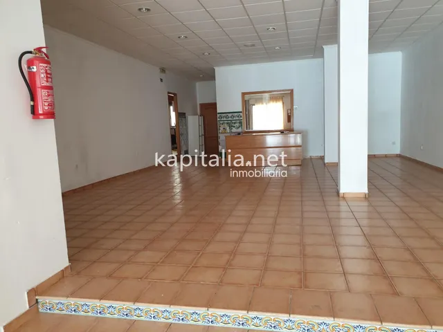 LOCAL COMERCIAL EN VIA PRINCIPAL DE ONTINYENT — 2